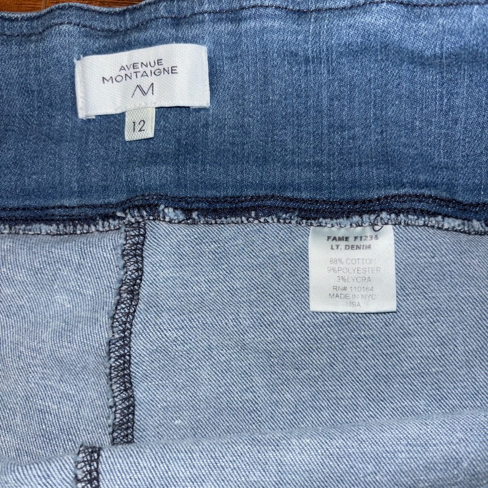 Avenue Montaigne Fame Mid-High Ultra Flare Jeans Lightwash Designer Blue Jeans - Picture 3 of 6